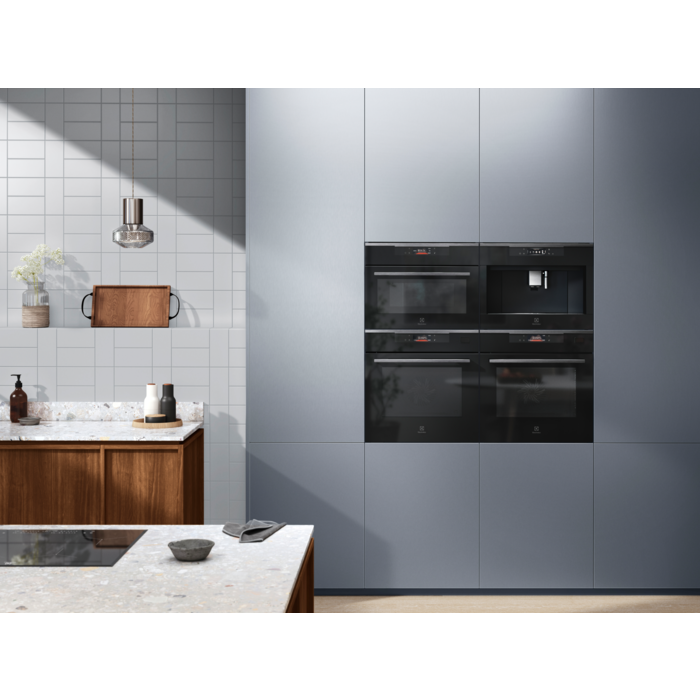 Electrolux - Montuojamas kavos aparatas - KBC85H