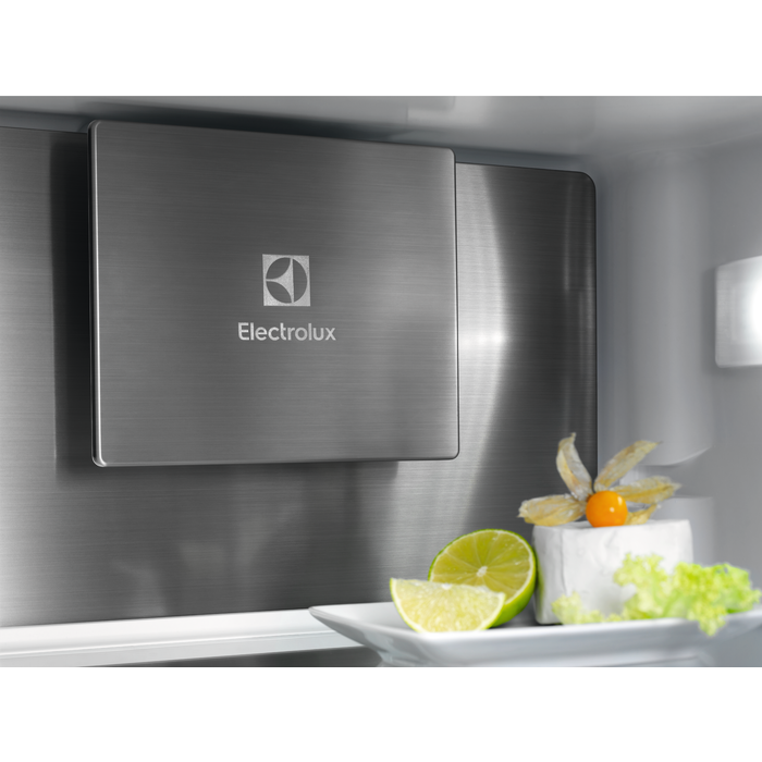 Electrolux - Montuojamas šaldytuvas su šaldikliu - ENC8MC19S