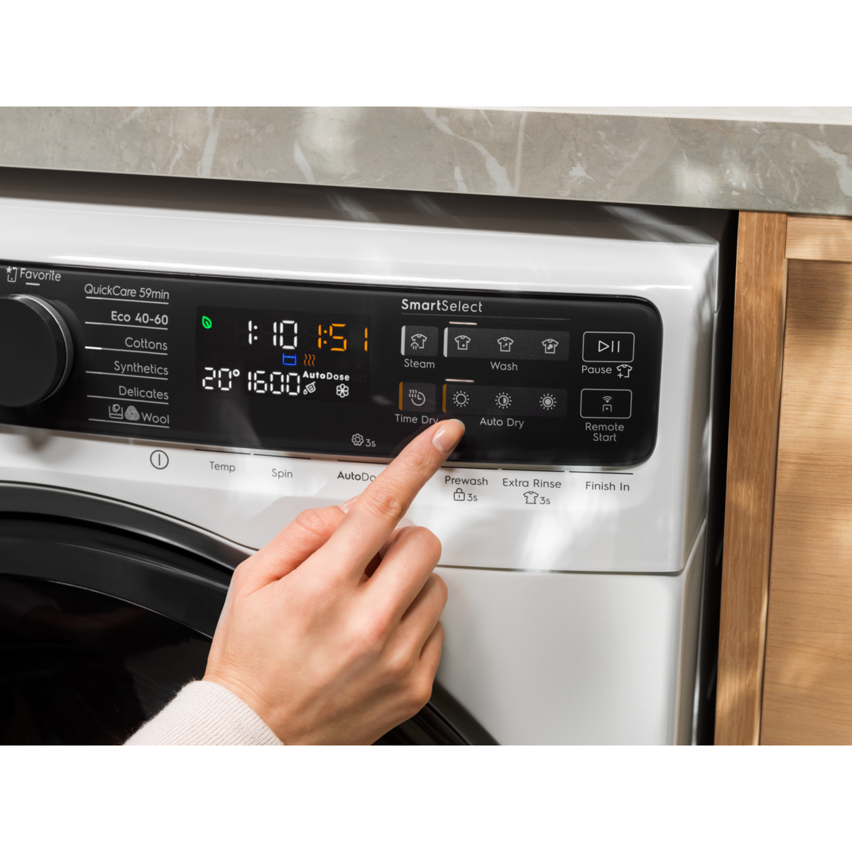 Electrolux - Laisvai pastatoma skalbyklė su džiovinimu - EW7W5697QE