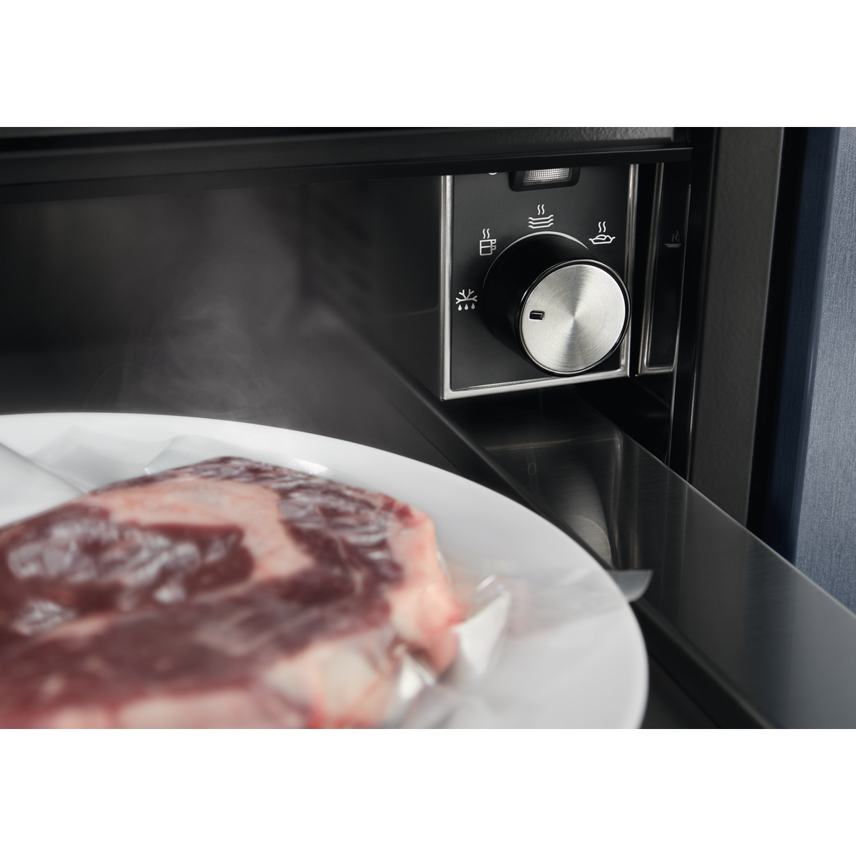 Electrolux - Pašildymo stalčius - KBD4T