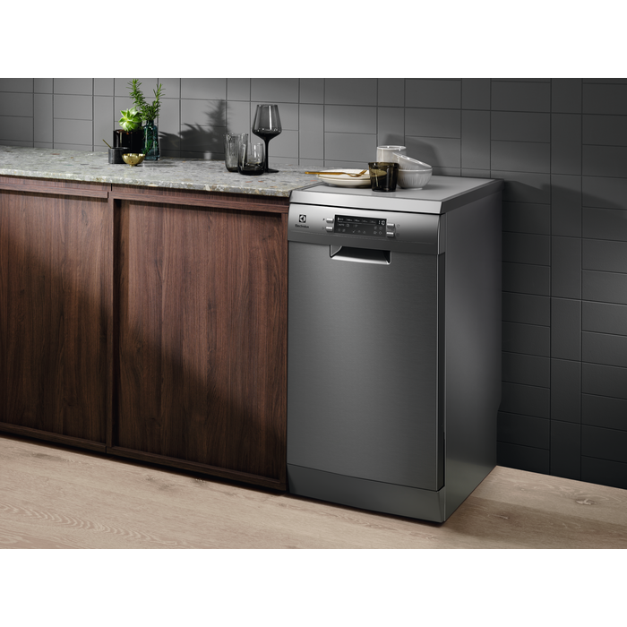 Electrolux - Laisvai pastatoma indaplovė - ESG43310SX