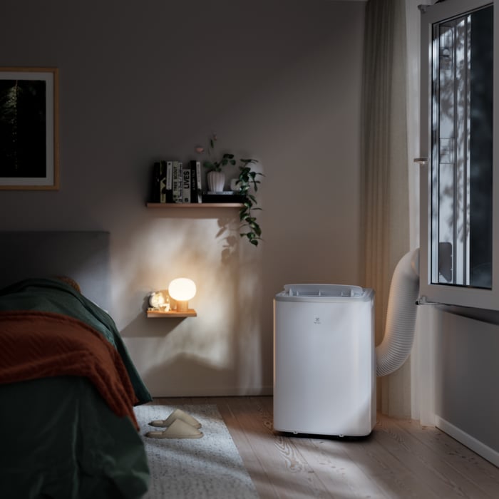 Electrolux - Kilnojamas oro kondicionierius - EXP26U339CW
