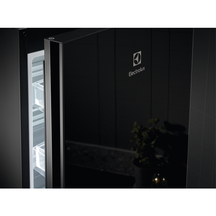Electrolux - Laisvai pastatomas šaldytuvas su šaldikliu - LNT7ME36K2