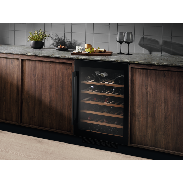 Electrolux - Vyno šaldytuvas - EWUS052B5B