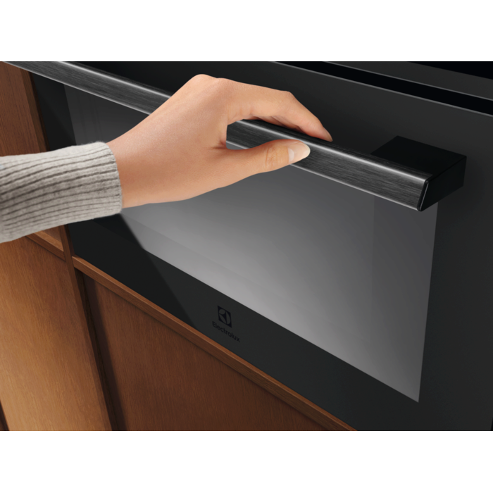 Electrolux - Montuojamos mikrobangų krosnelės - EVM9E2XT
