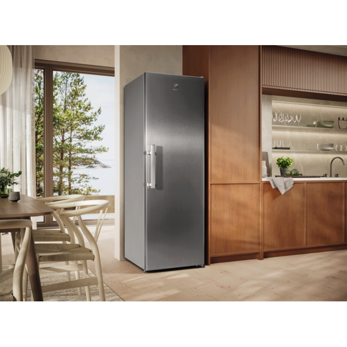 Electrolux - Laisvai pastatomas šaldytuvas - LRS3DE39U