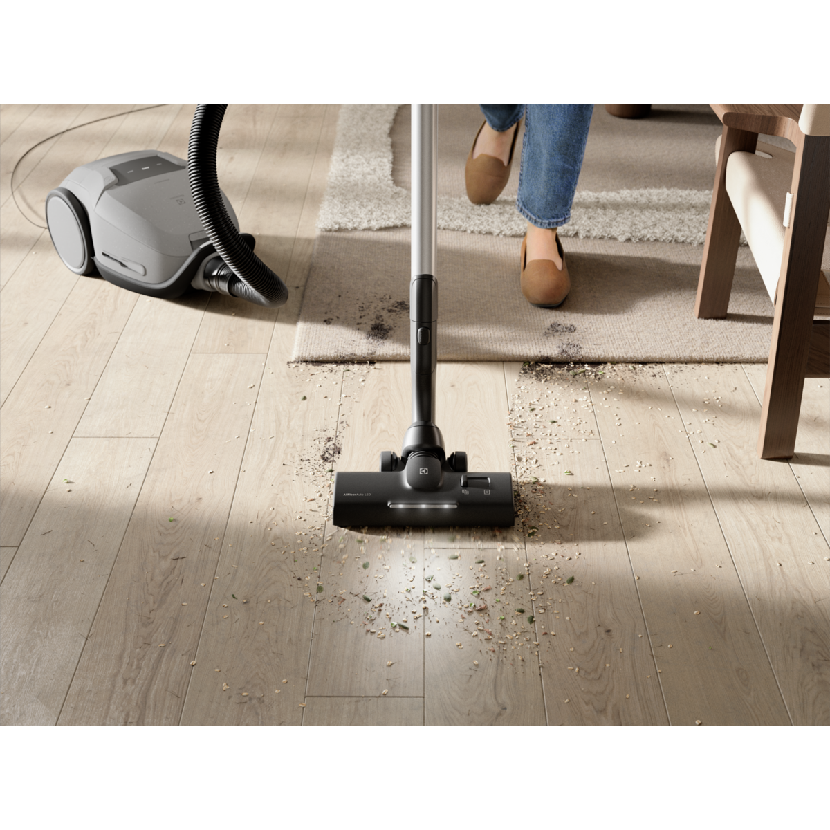 Electrolux - Dulkių siurblys - EB81A3UG