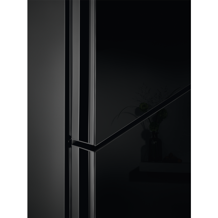 Electrolux - Laisvai pastatomas šaldytuvas su šaldikliu - LNT7ME36K2