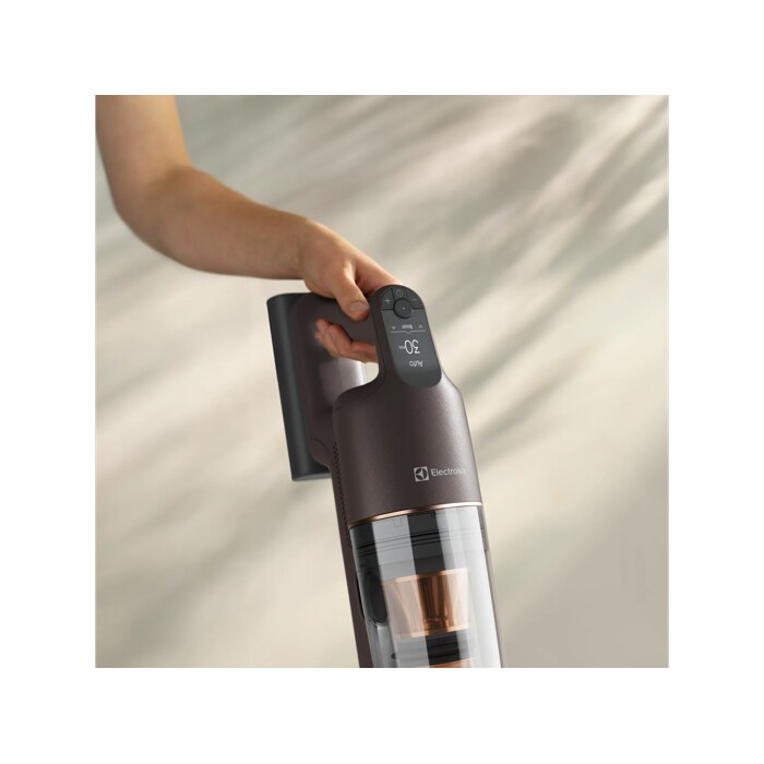  Improved pistol grip is intuitively designed for precise control